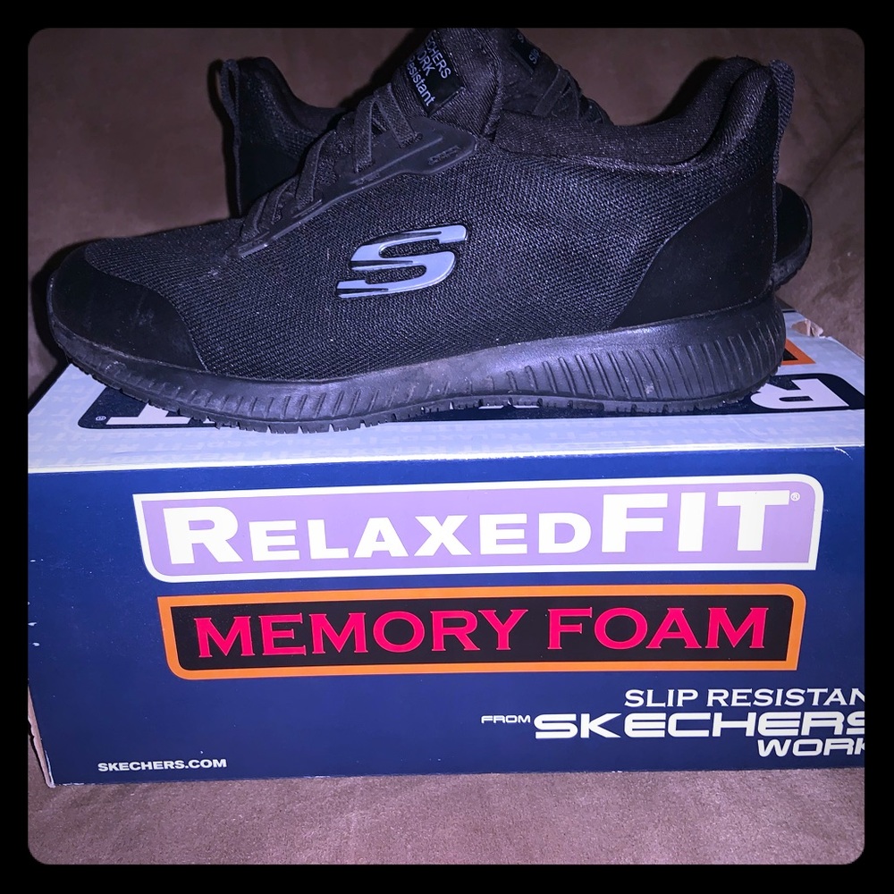 Sketchers NoN-slip memory foam shoes